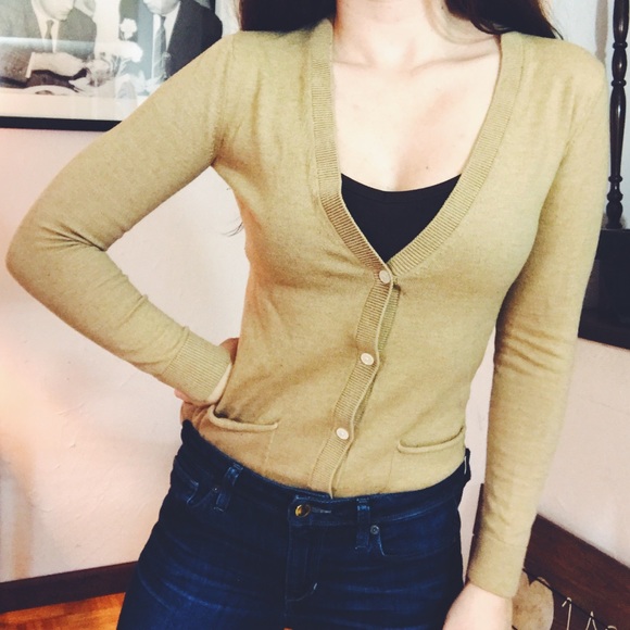 GAP Sweaters - GAP • cozy cardigan